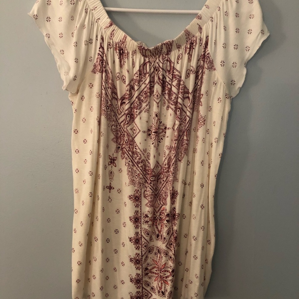 Maurice’s Large Cream Top